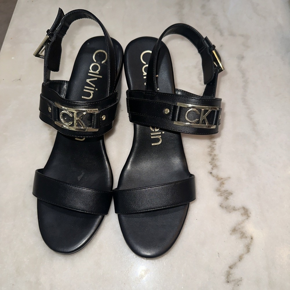 Calvin Klein Black Platform Sandals Wedges Open Toe Size 11